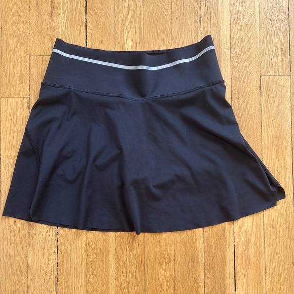 Athleta Dresses & Skirts - Athleta Skirt With Built In Shorts Size XXS
